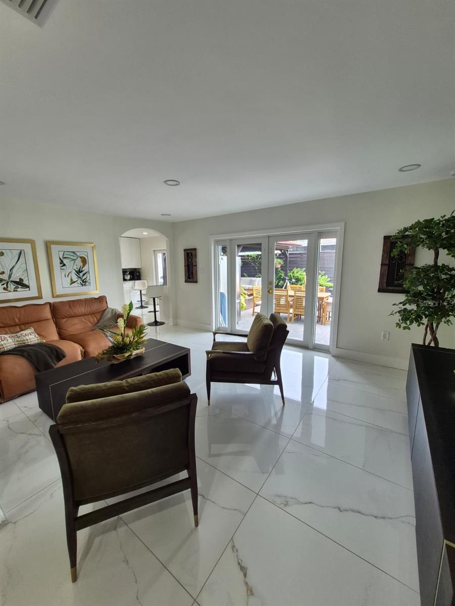 5817 TAMPA SHORES BLVD — photo 7