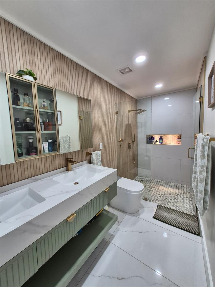 5817 TAMPA SHORES BLVD — photo 15