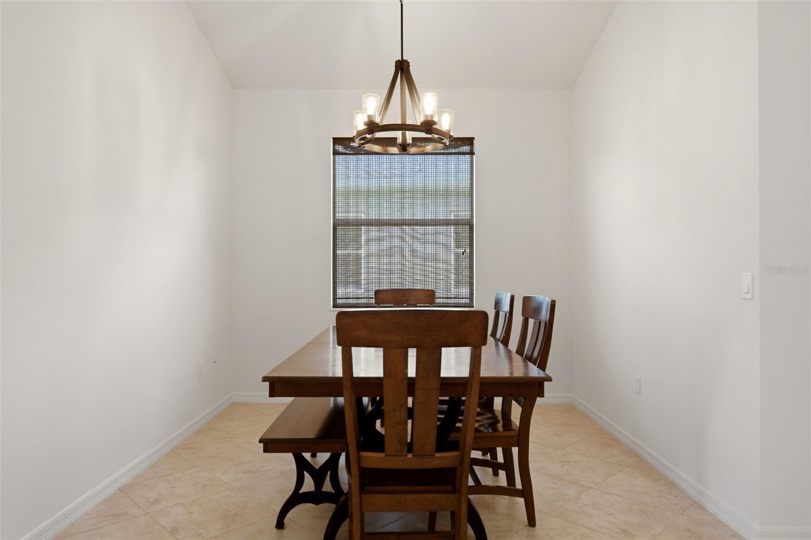 534 CHANTILLY TRL — photo 21