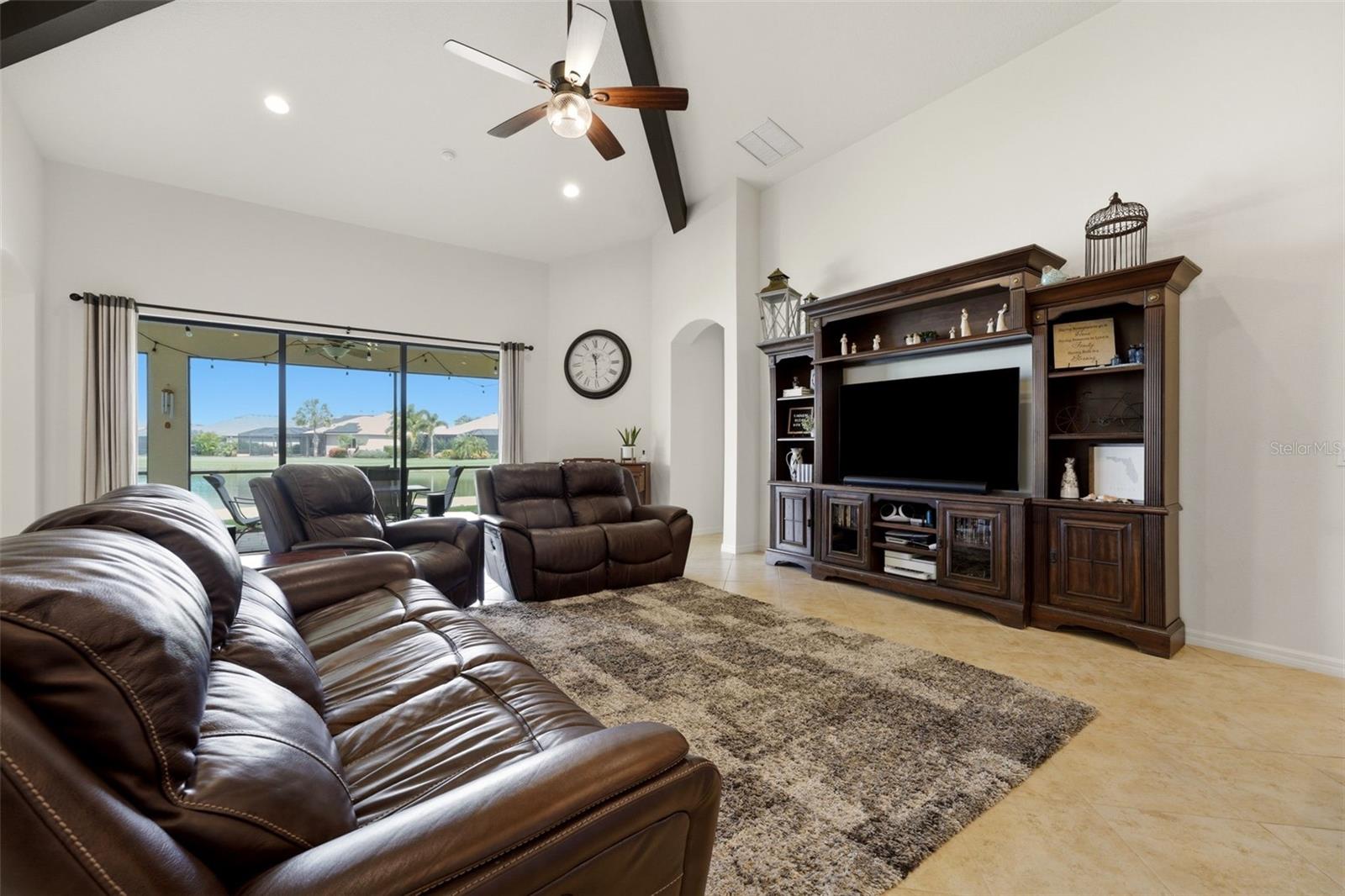 534 CHANTILLY TRL — photo 12
