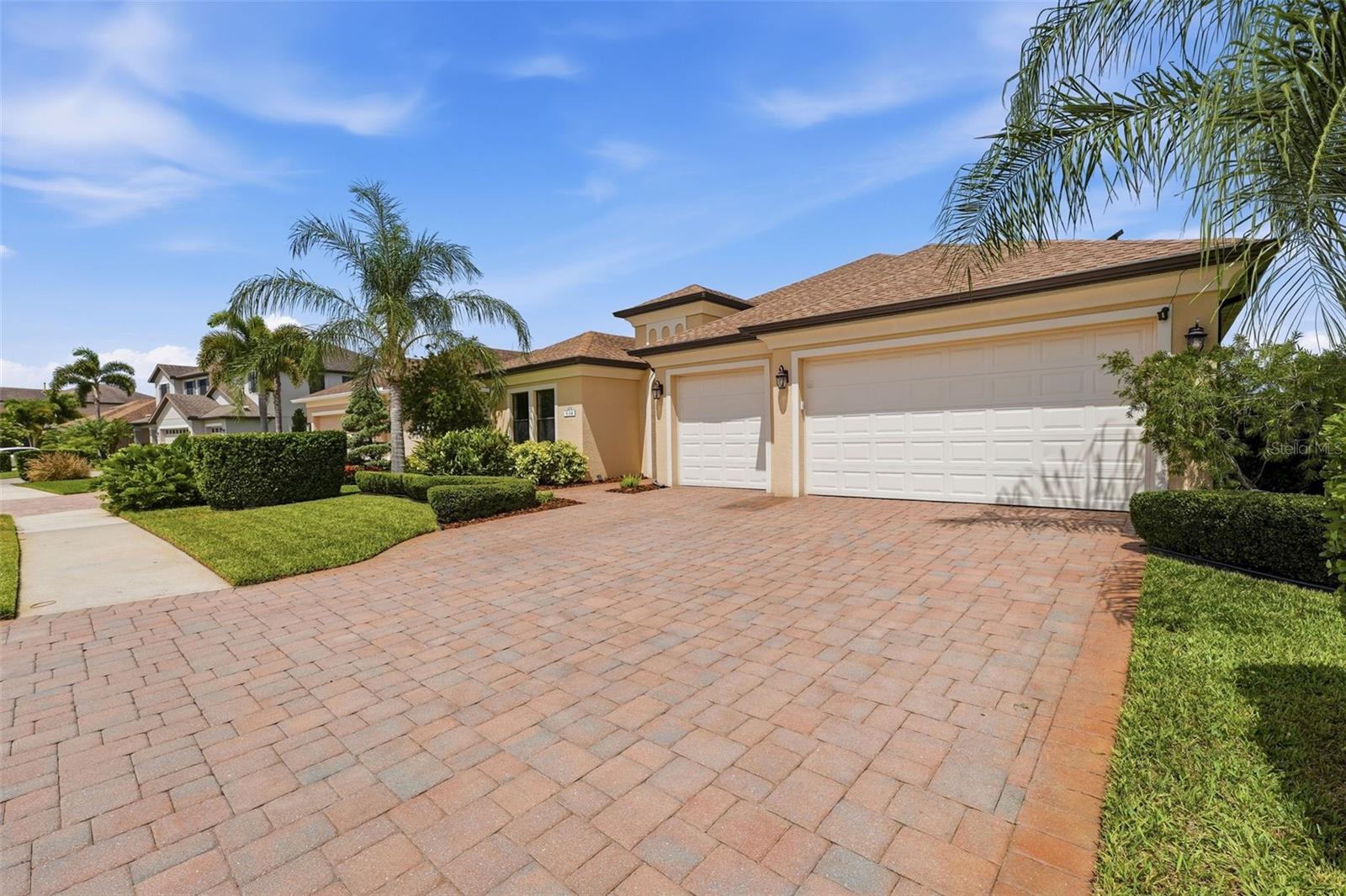 534 CHANTILLY TRL — photo 4
