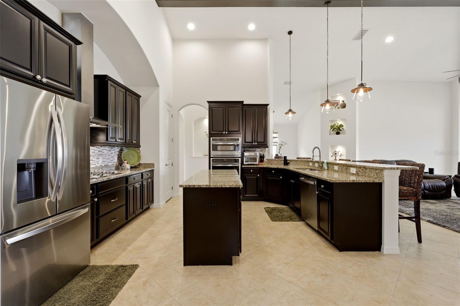 534 CHANTILLY TRL — photo 16