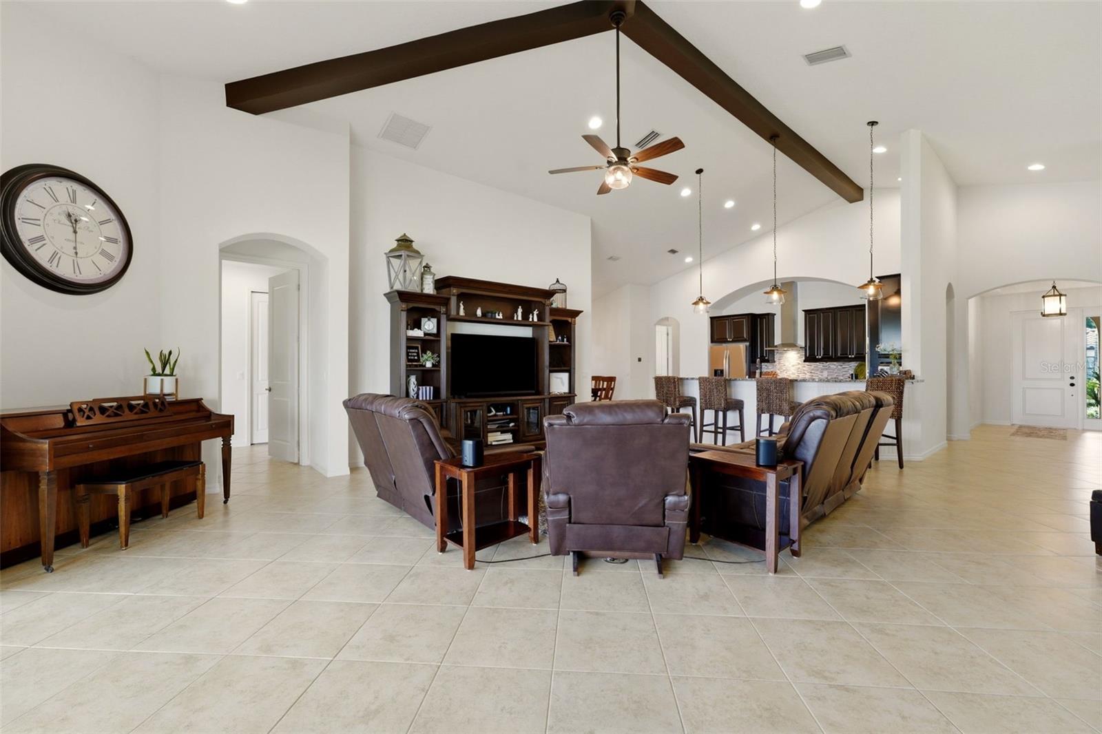 534 CHANTILLY TRL — photo 14