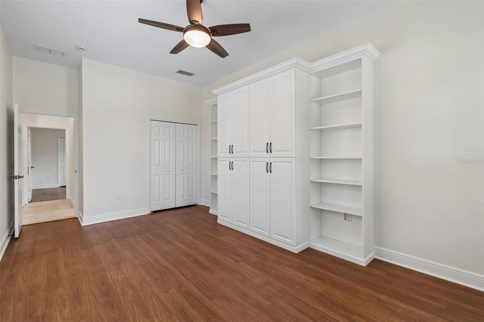 7222 LAKE FOREST GLN — photo 30