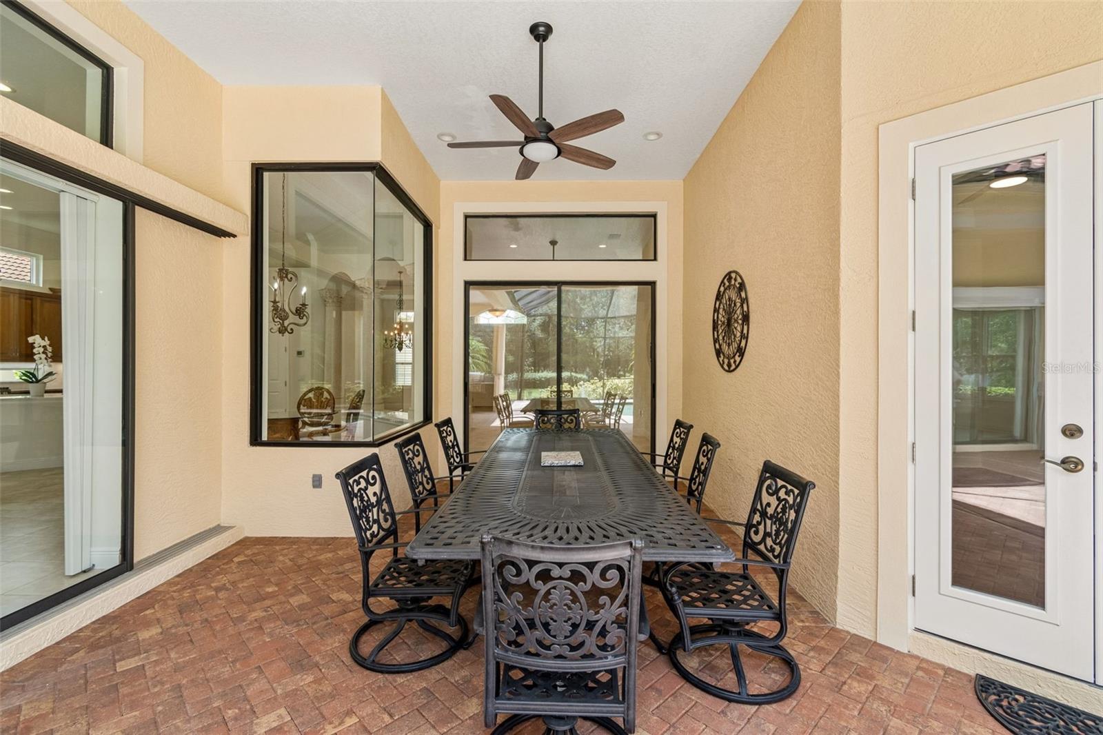 7222 LAKE FOREST GLN — photo 37