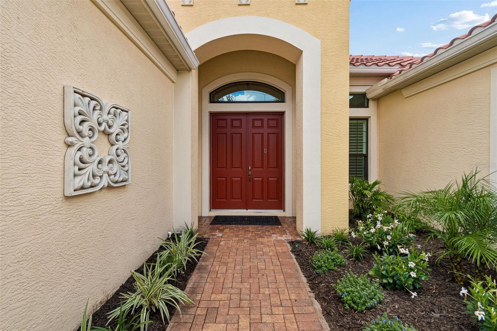 7222 LAKE FOREST GLN — photo 45
