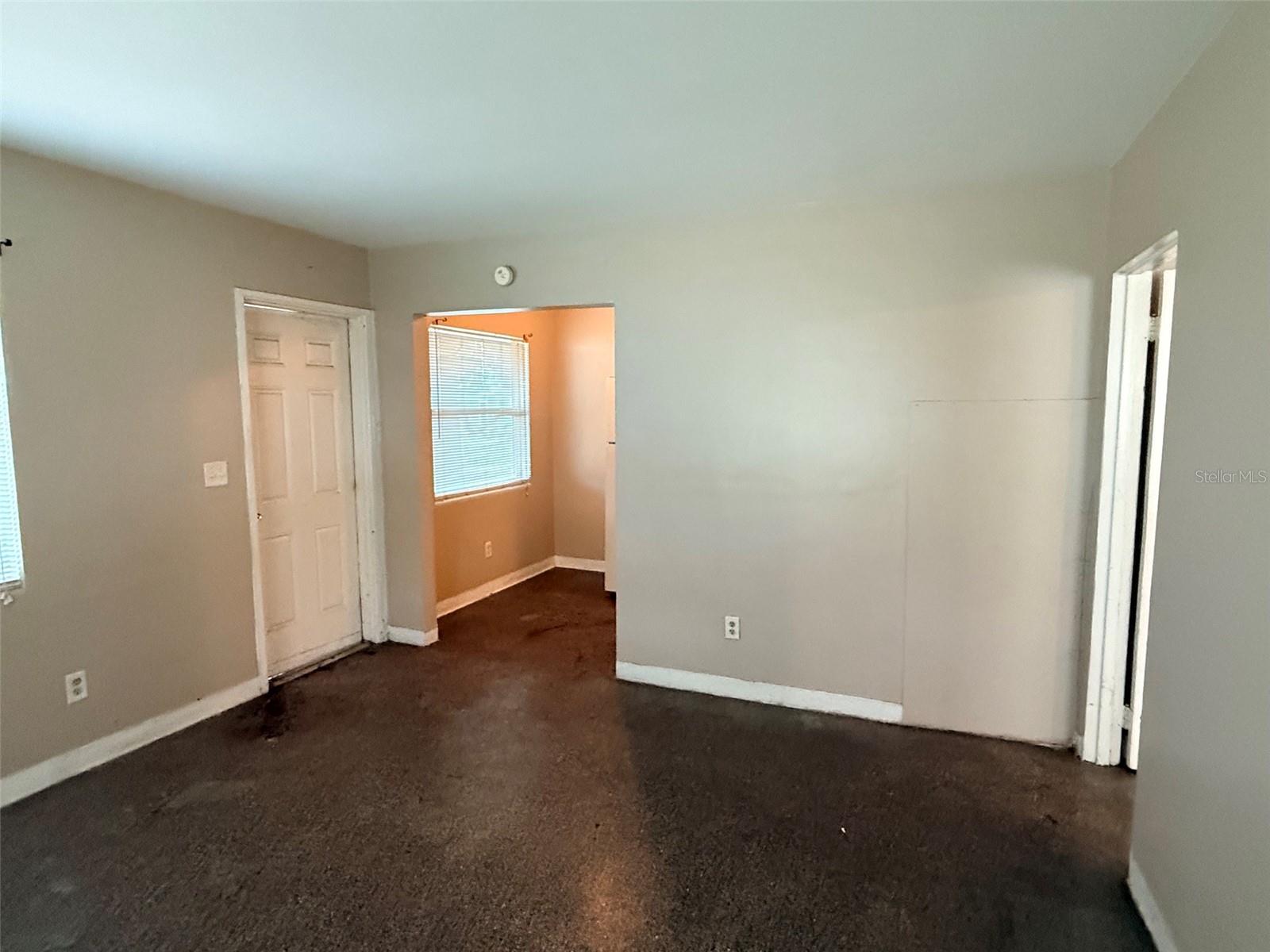 1273 S BETTY LN — photo 2