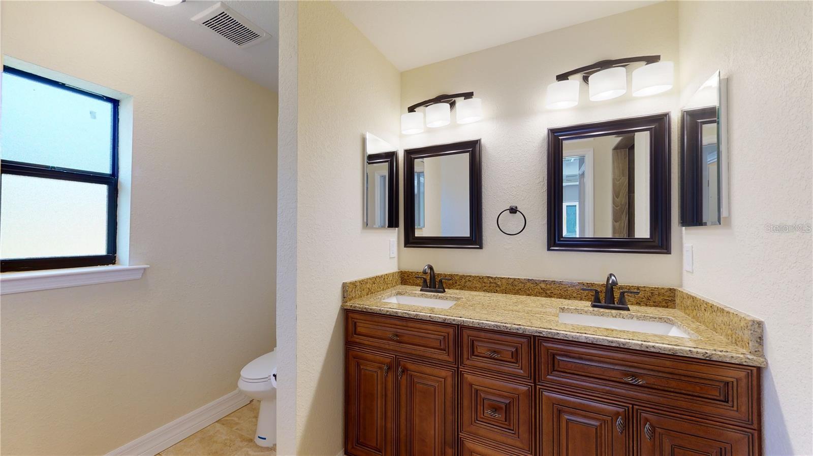 4851 KENNETT ST — photo 49
