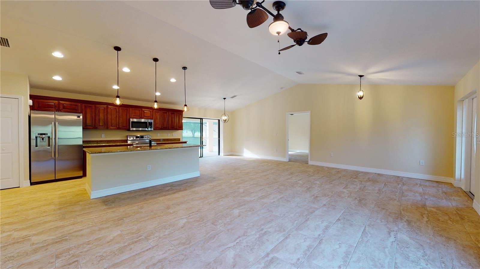 4851 KENNETT ST — photo 9
