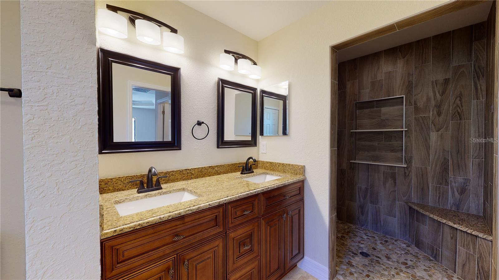 4851 KENNETT ST — photo 33