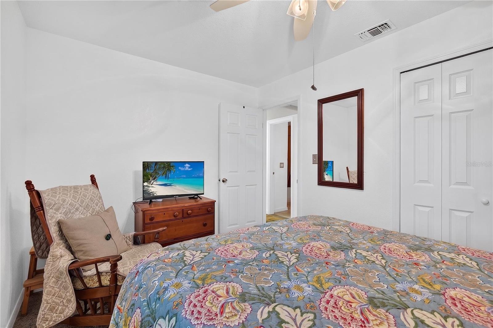 5010 STOLLS AVE — photo 25