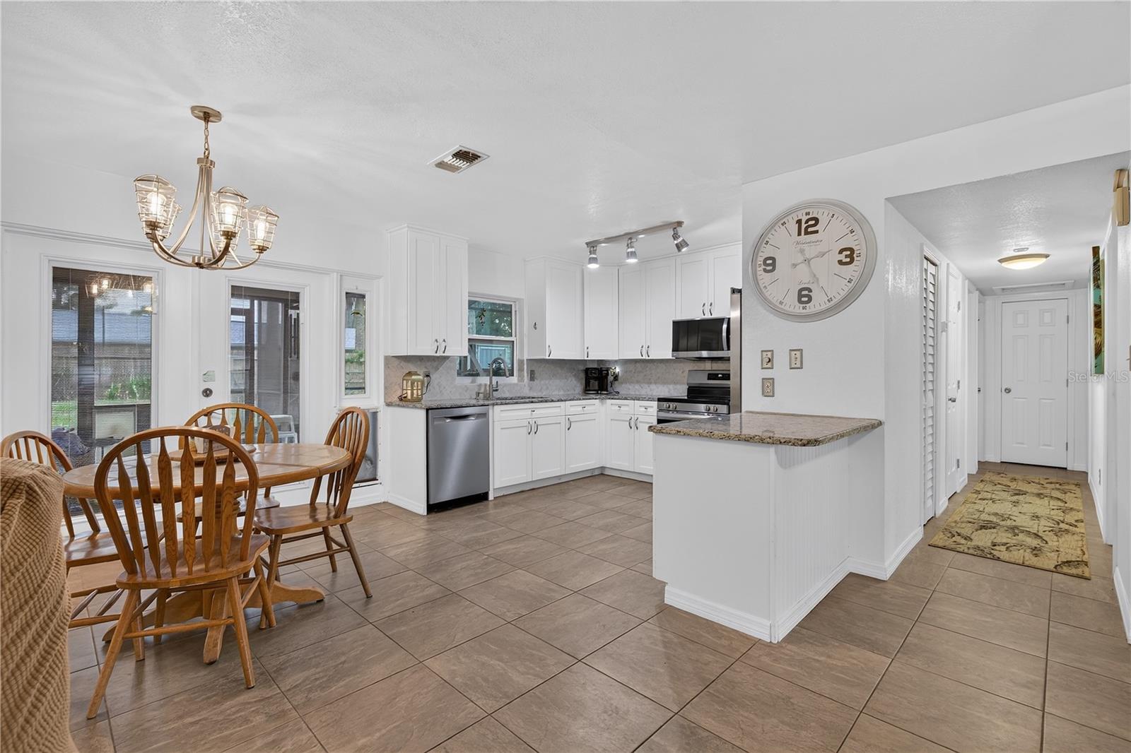 5010 STOLLS AVE — photo 14