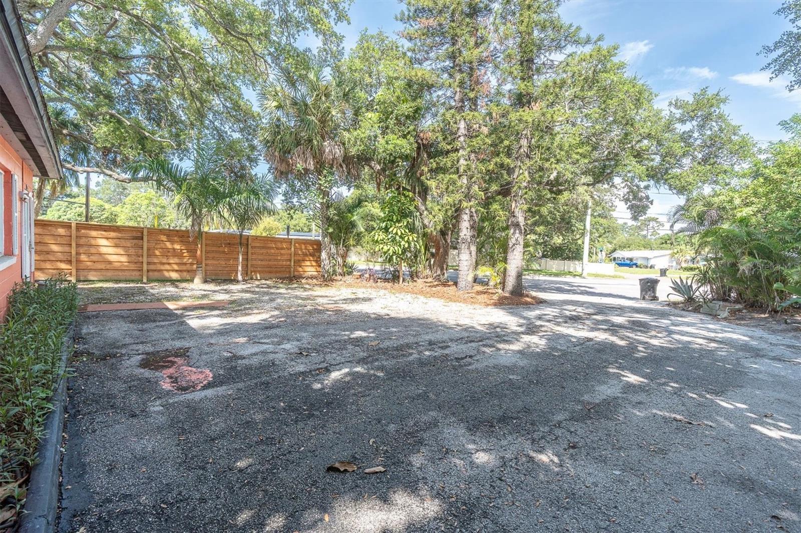 2925 PARK ST N — photo 32