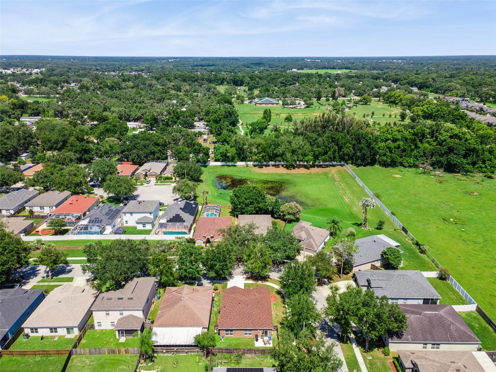 725 STAR POINTE DR — photo 32