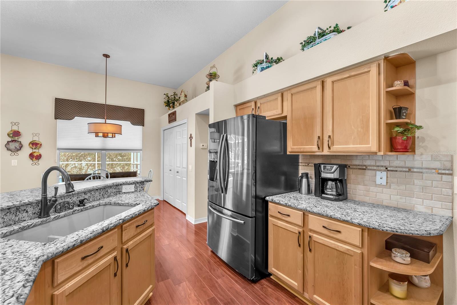 2219 LONGMORE CIR — photo 9