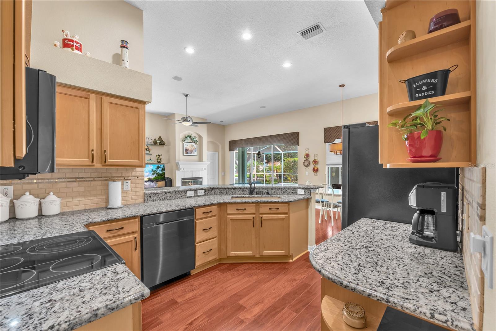 2219 LONGMORE CIR — photo 7