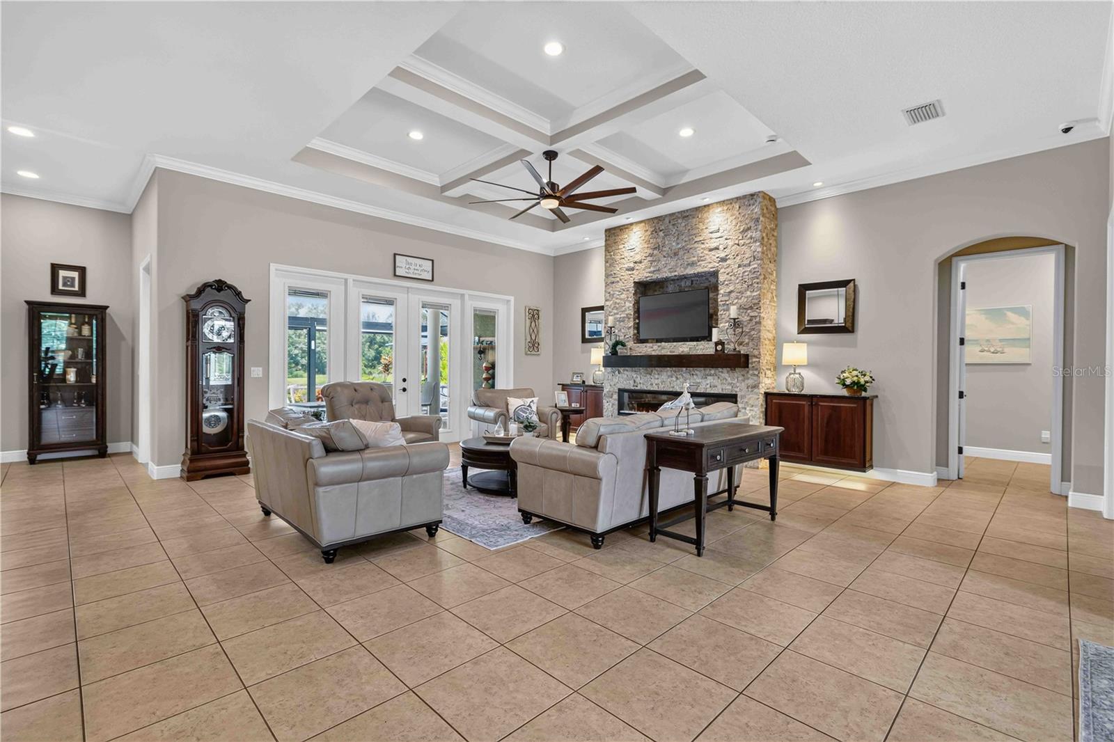15415 MULHOLLAND RD — photo 2
