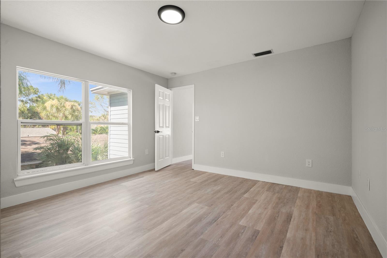 309 BATH ST — photo 17