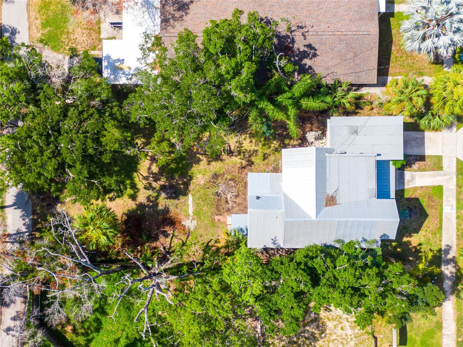 309 BATH ST — photo 32