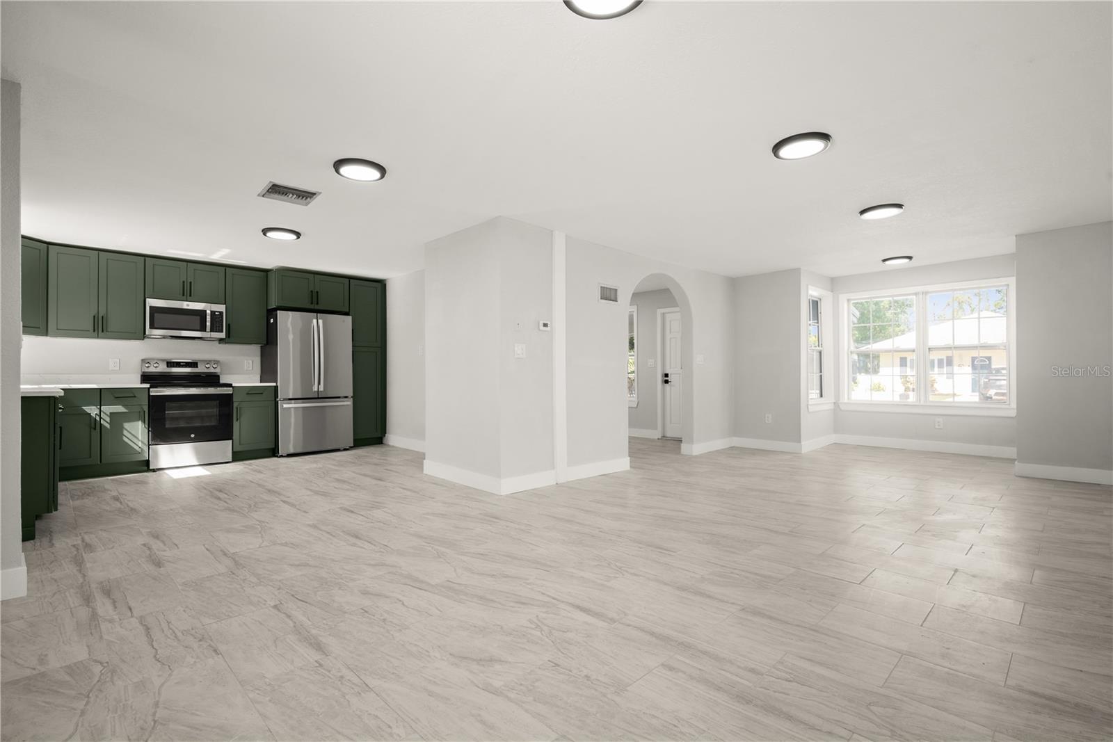 309 BATH ST — photo 5