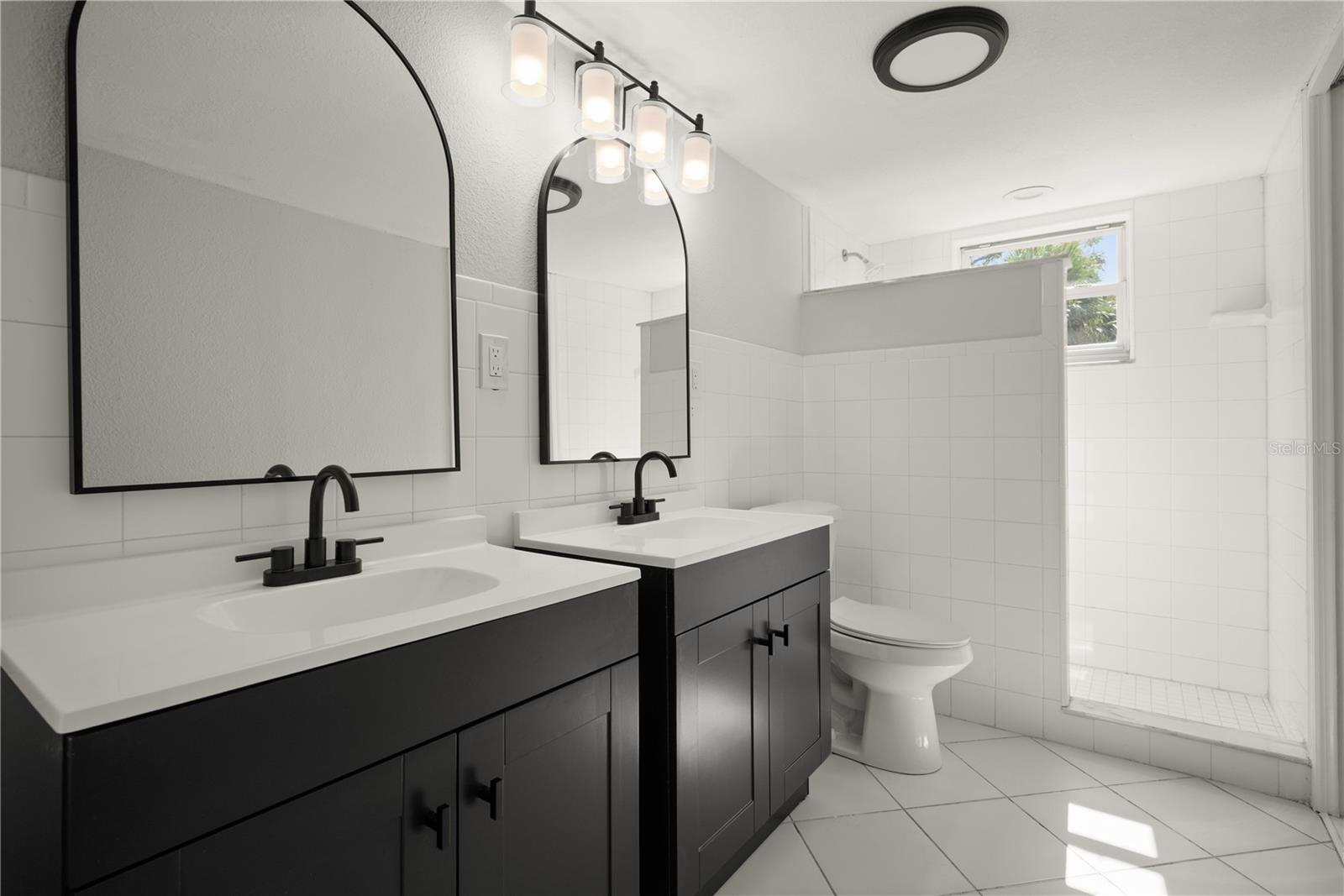 309 BATH ST — photo 22