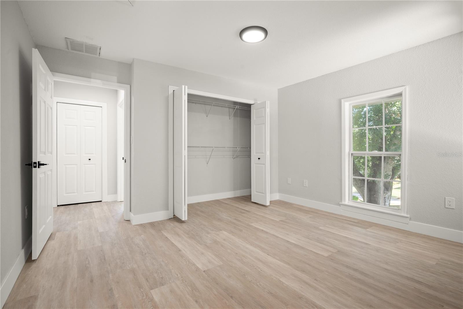 309 BATH ST — photo 23