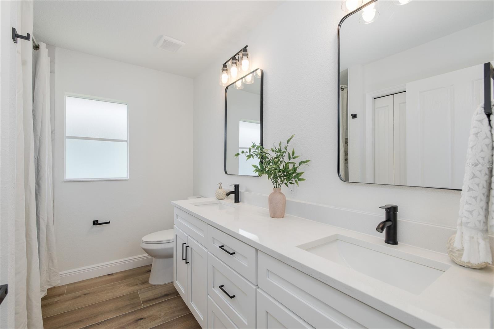 5416 JOBETH DR — photo 36