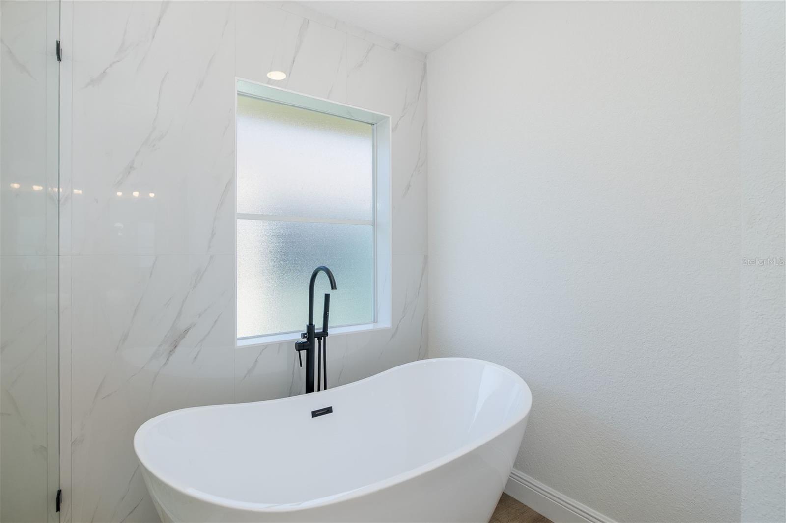 5416 JOBETH DR — photo 30