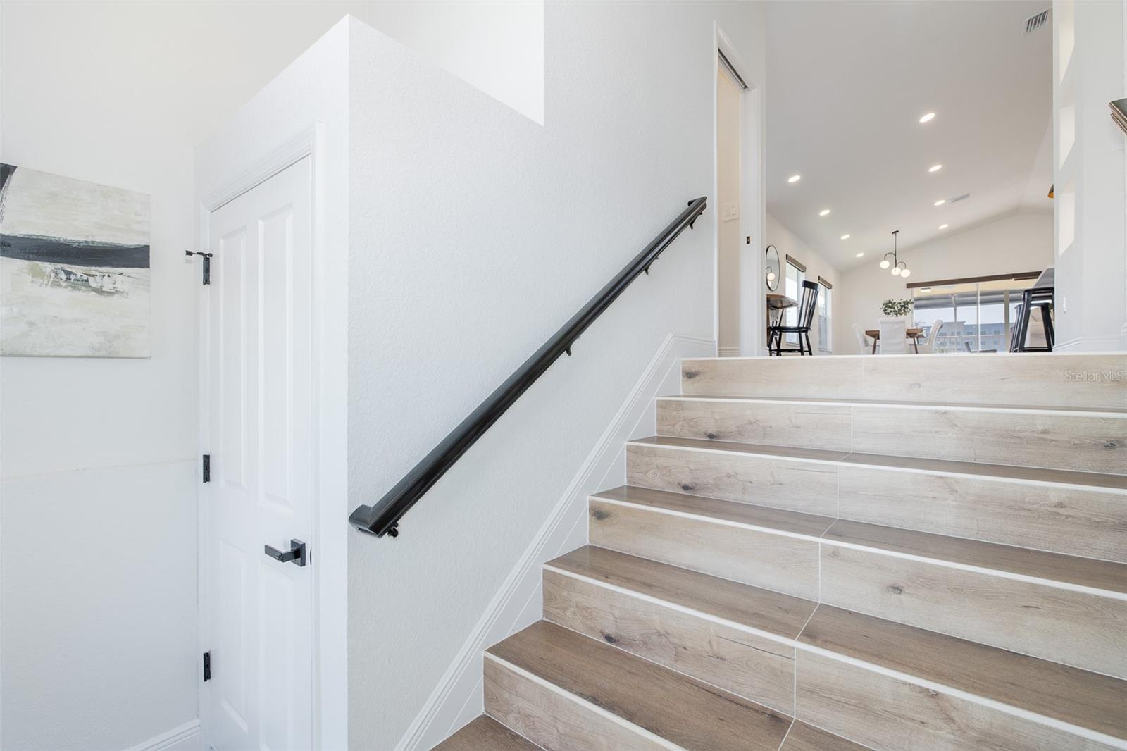5416 JOBETH DR — photo 8