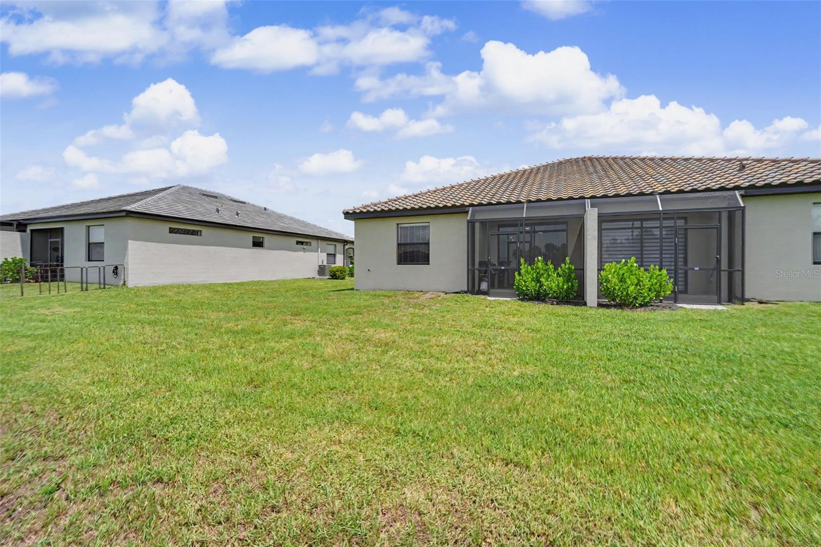 15724 SUNNY DAY DR — photo 23
