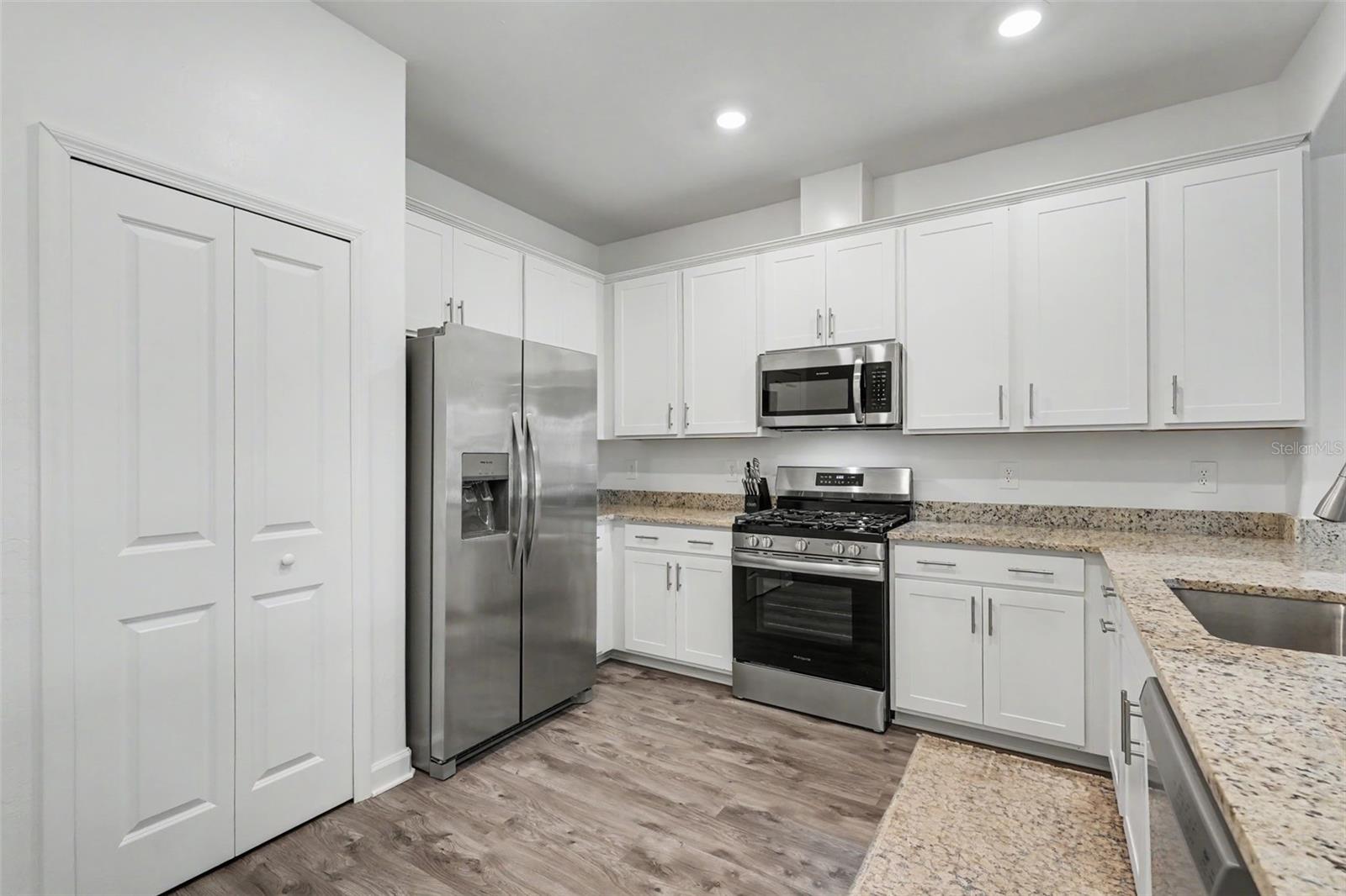 15724 SUNNY DAY DR — photo 8