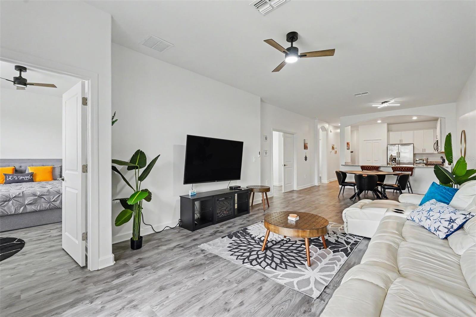 15724 SUNNY DAY DR — photo 4