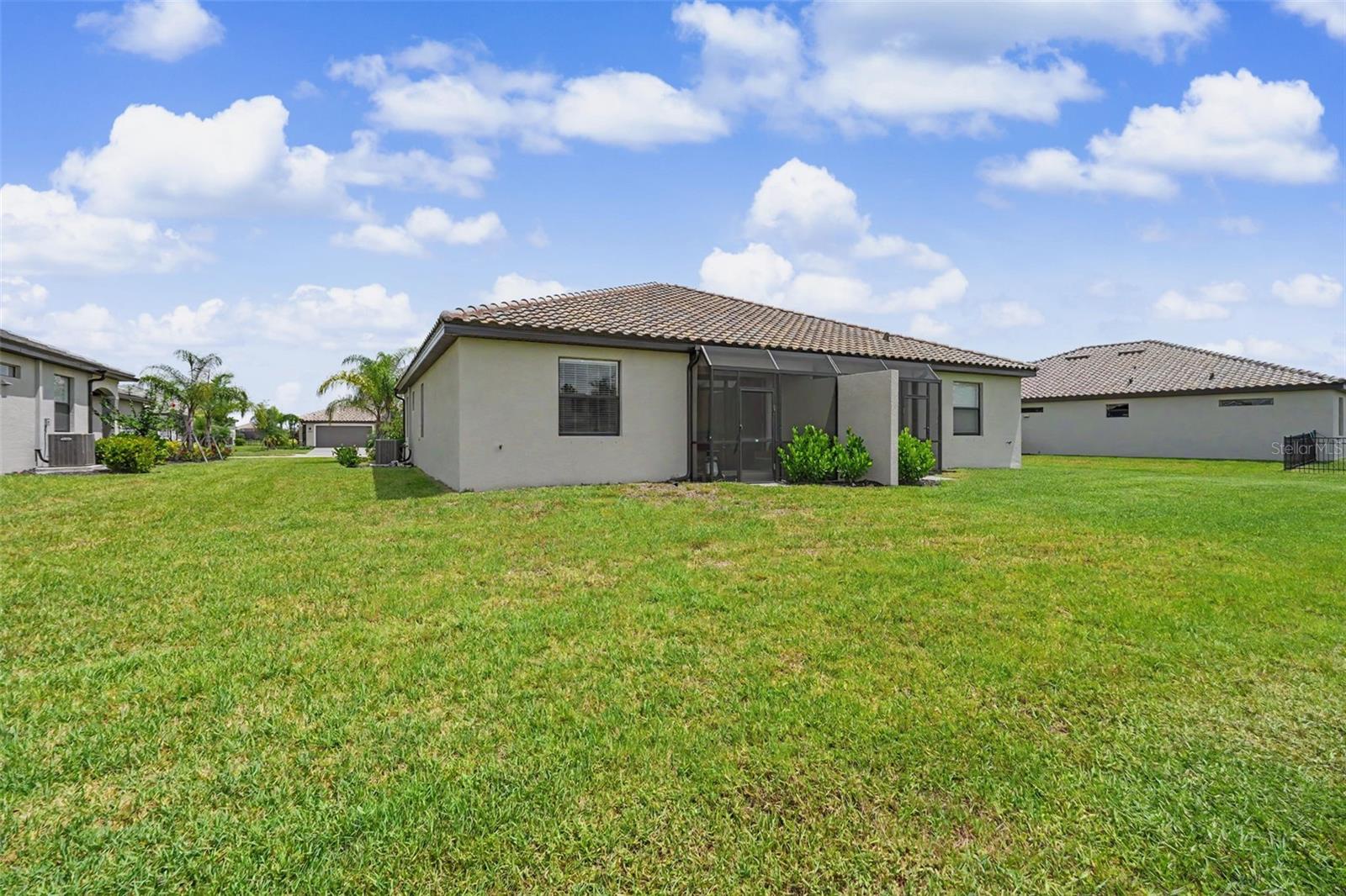 15724 SUNNY DAY DR — photo 22