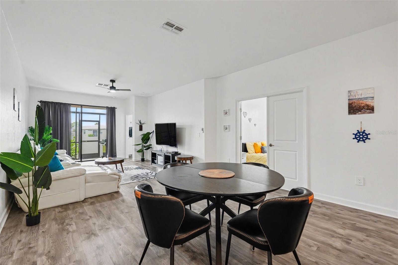 15724 SUNNY DAY DR — photo 10