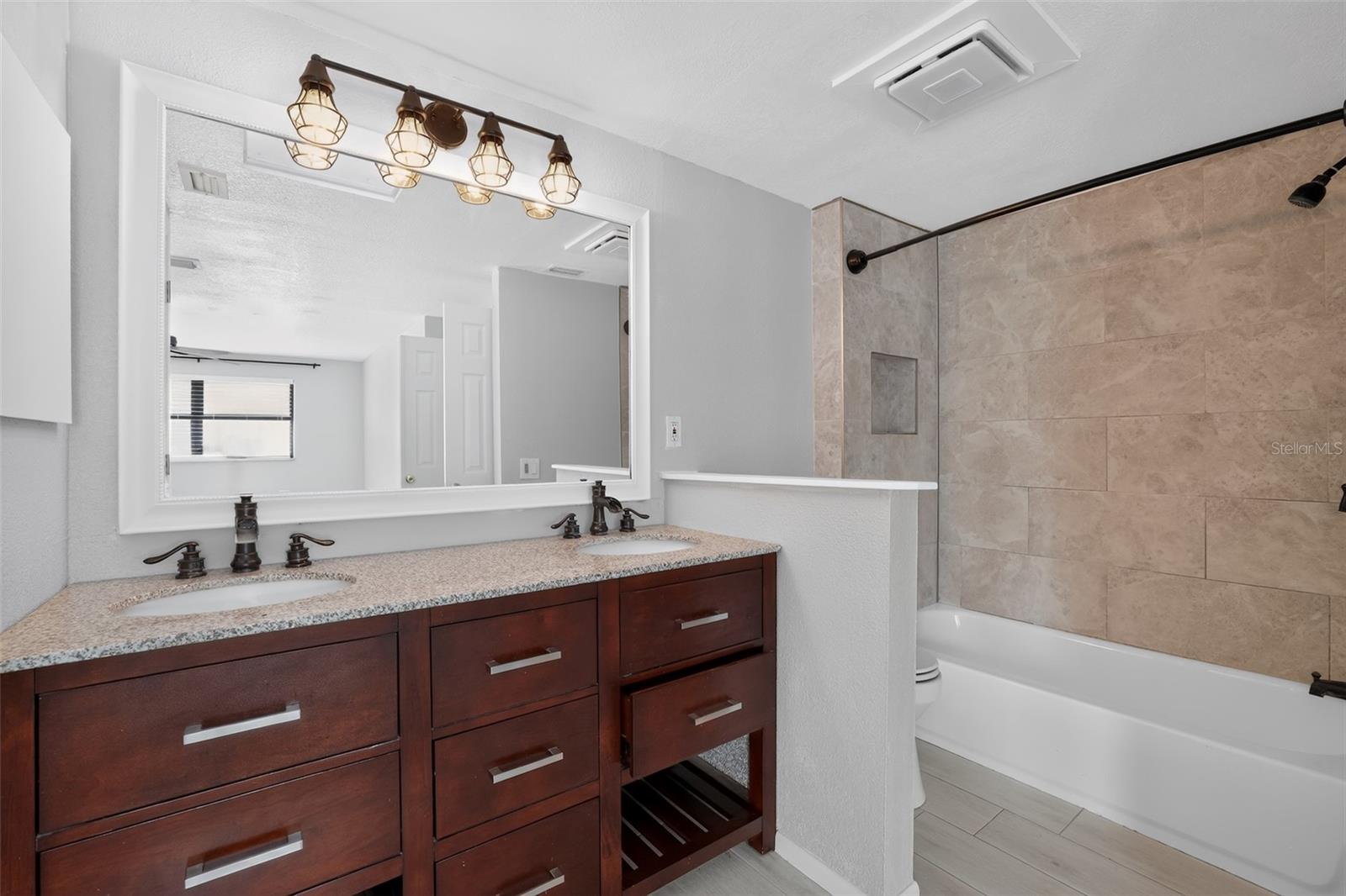 7001 BAYWOOD CT — photo 27