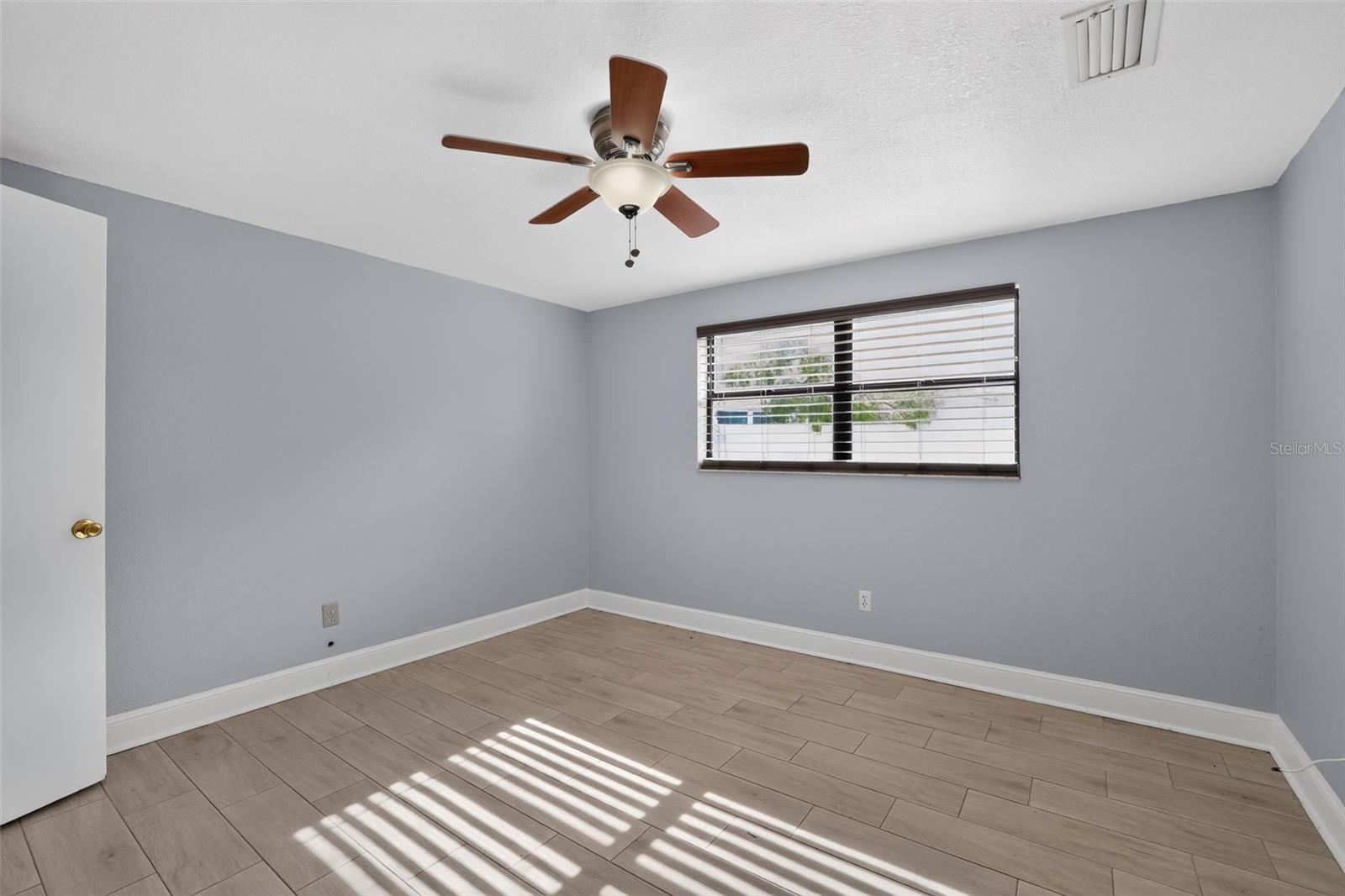 7001 BAYWOOD CT — photo 25