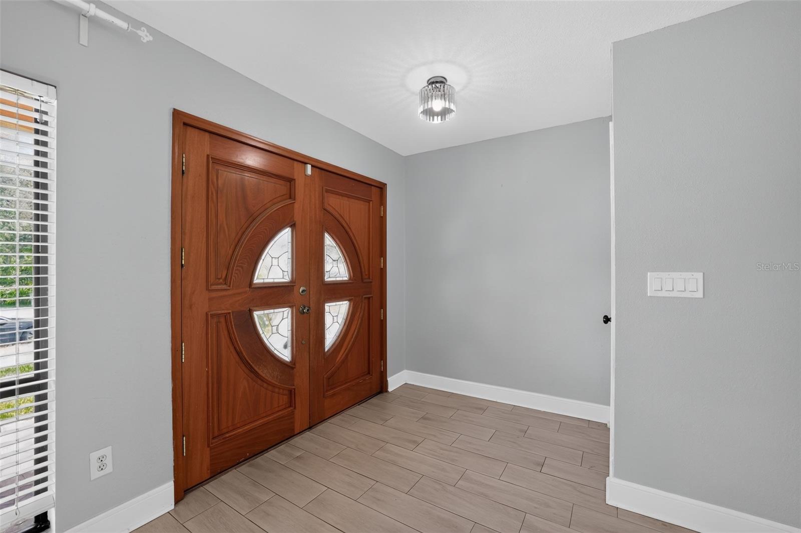 7001 BAYWOOD CT — photo 3