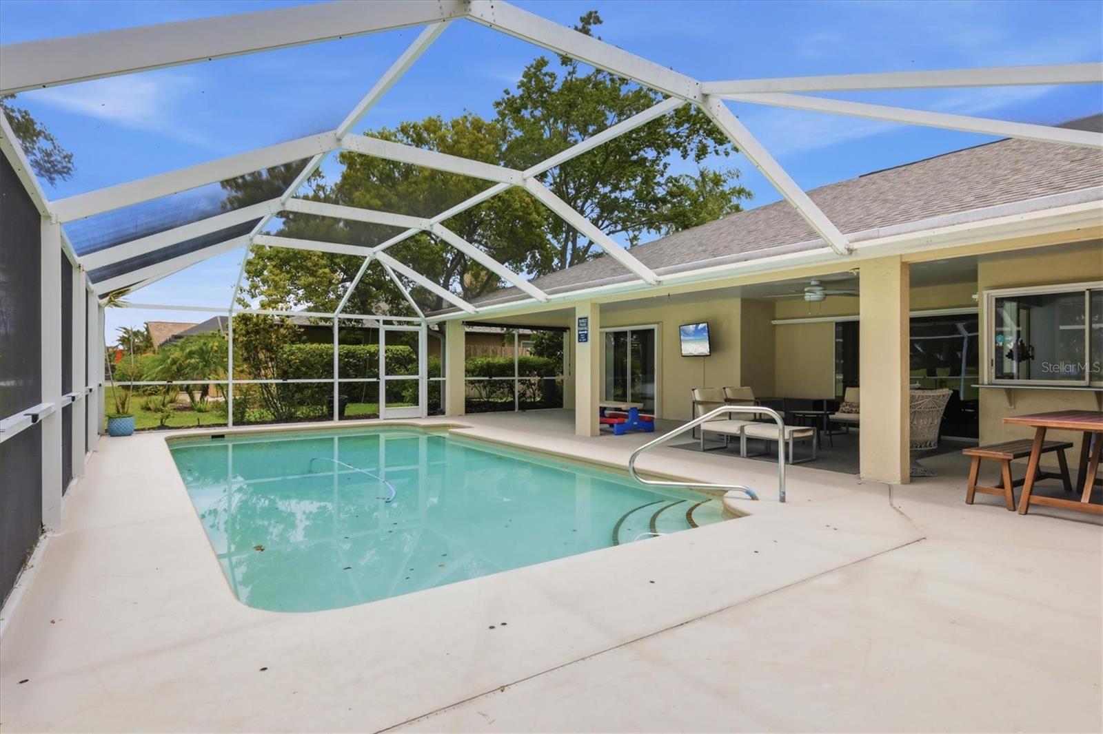 3900 TORREY PINES BLVD — photo 44