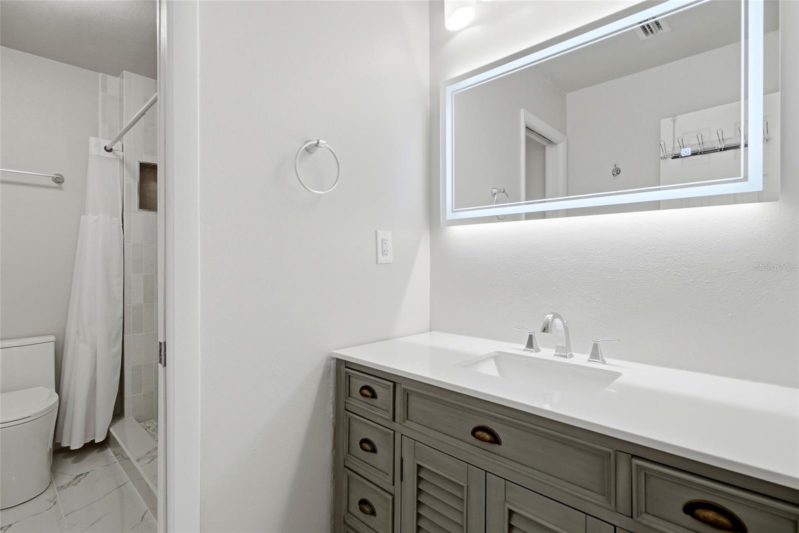 8003 JASMINE DR #8003 — photo 20