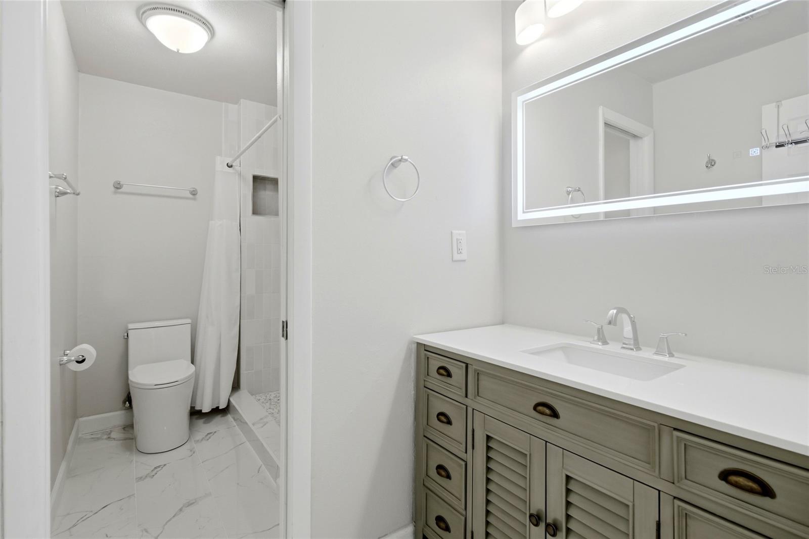 8003 JASMINE DR #8003 — photo 19