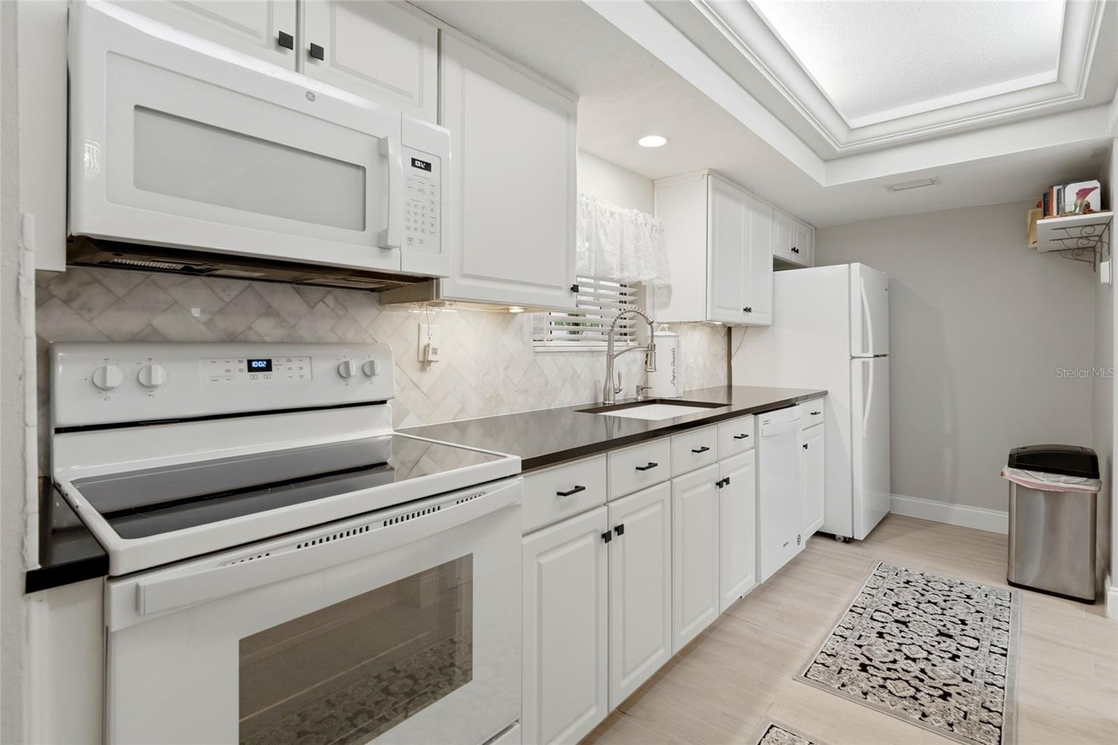 8003 JASMINE DR #8003 — photo 15