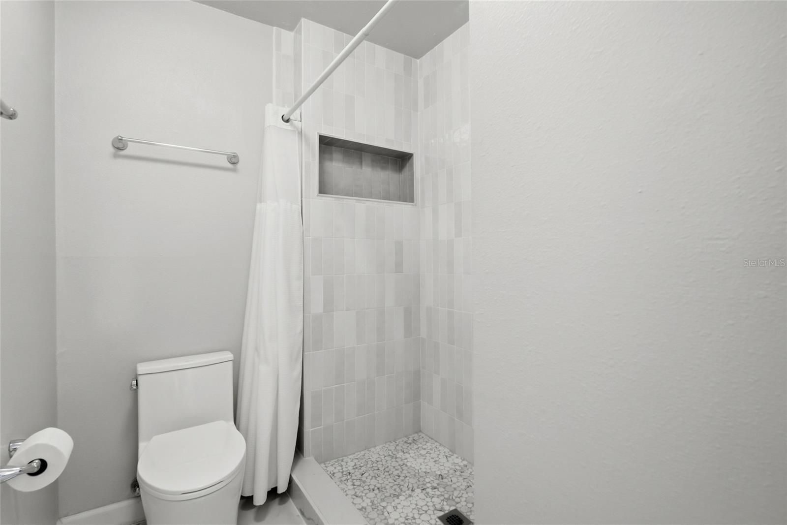 8003 JASMINE DR #8003 — photo 21