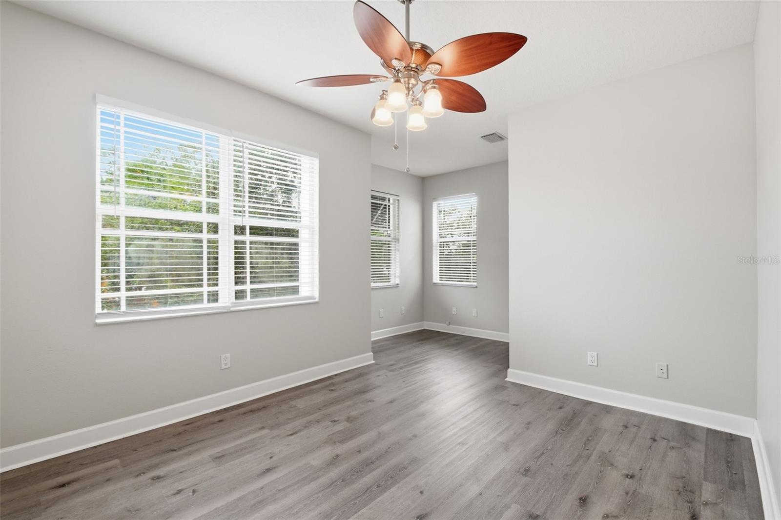 211 S WESTLAND AVE #1 — photo 23
