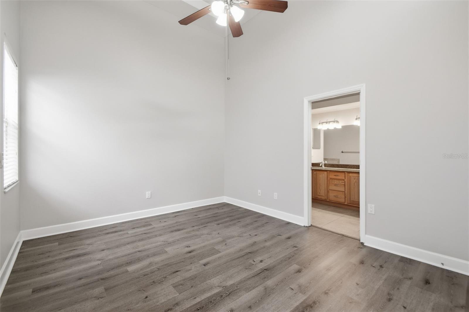 211 S WESTLAND AVE #1 — photo 37