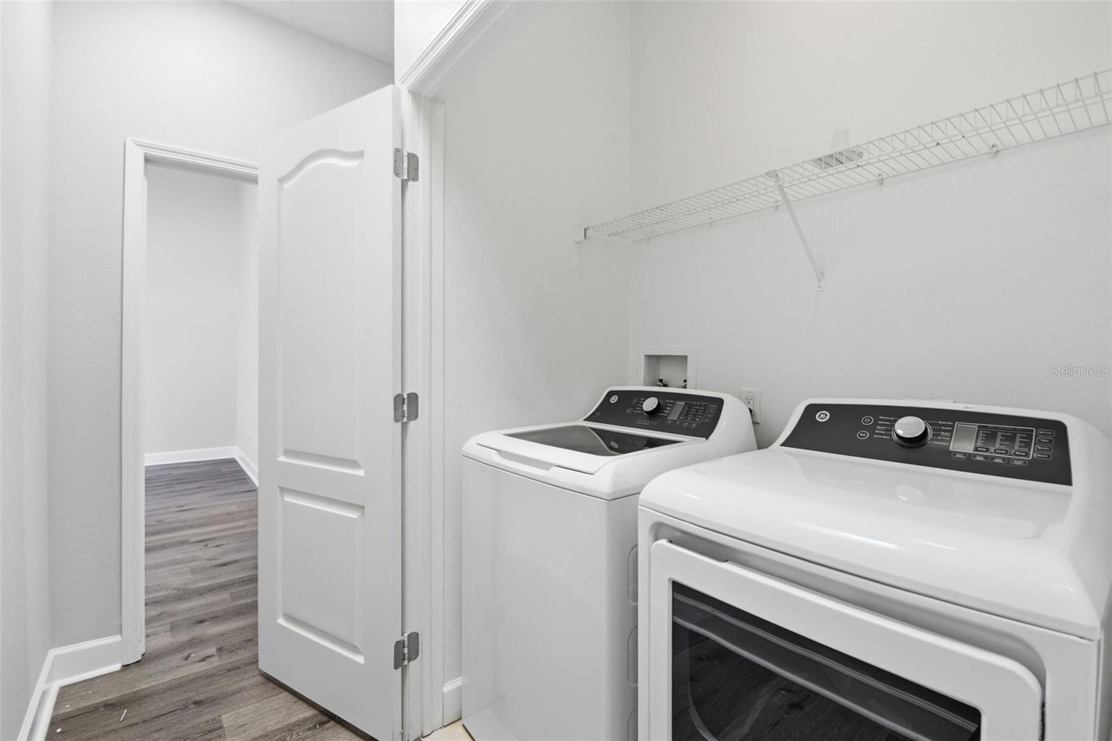 211 S WESTLAND AVE #1 — photo 47