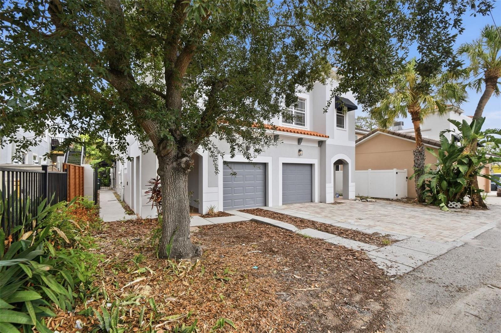 211 S WESTLAND AVE #1 — photo 51