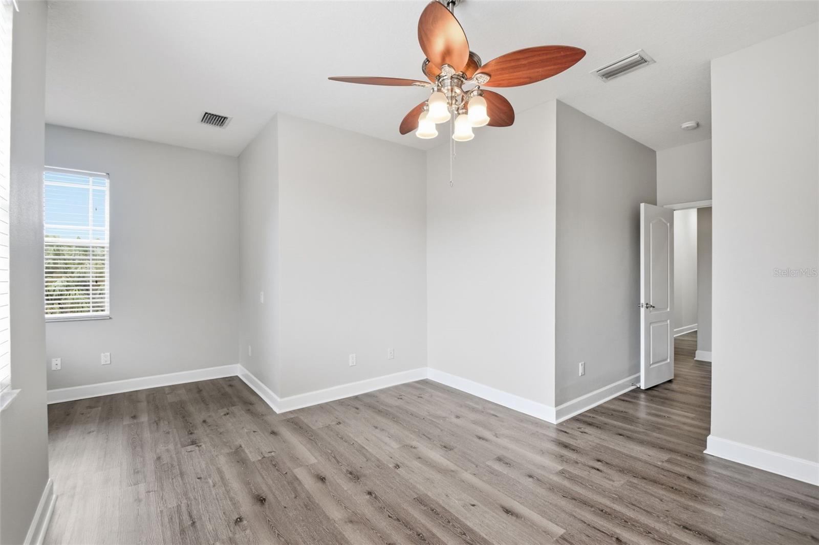 211 S WESTLAND AVE #1 — photo 24