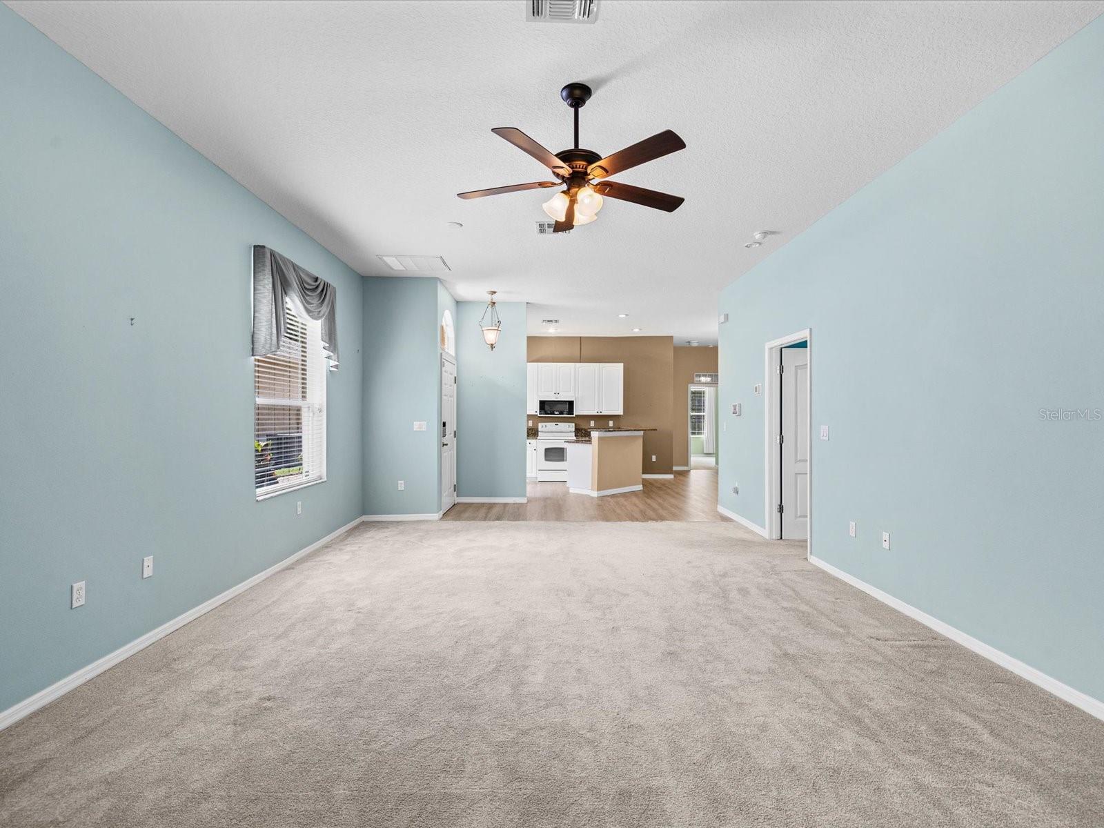 7637 WIMPOLE DR — photo 13