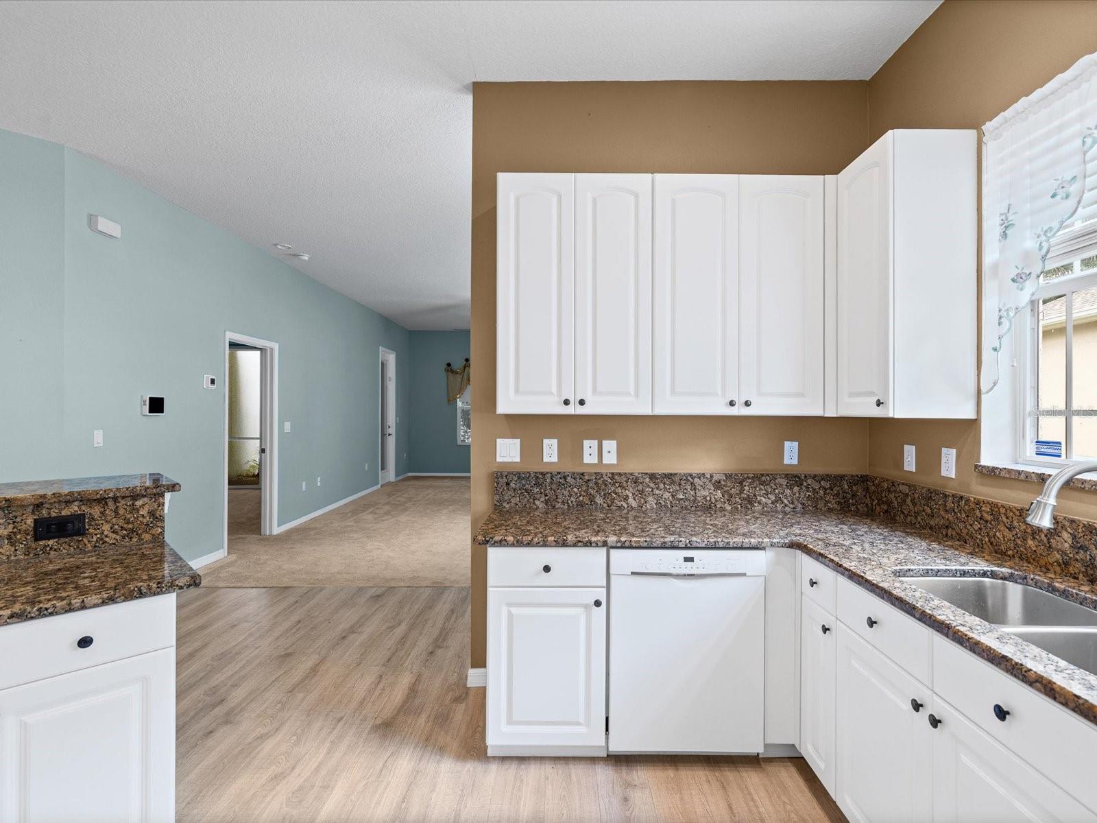 7637 WIMPOLE DR — photo 18