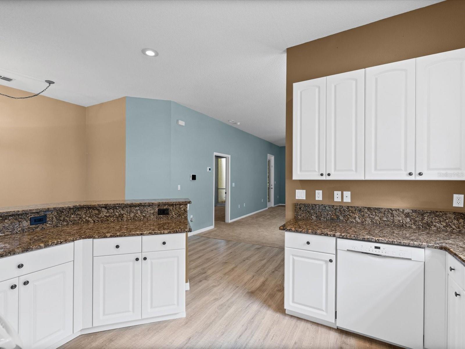 7637 WIMPOLE DR — photo 20